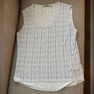 Athleta scoop neck muscle tank